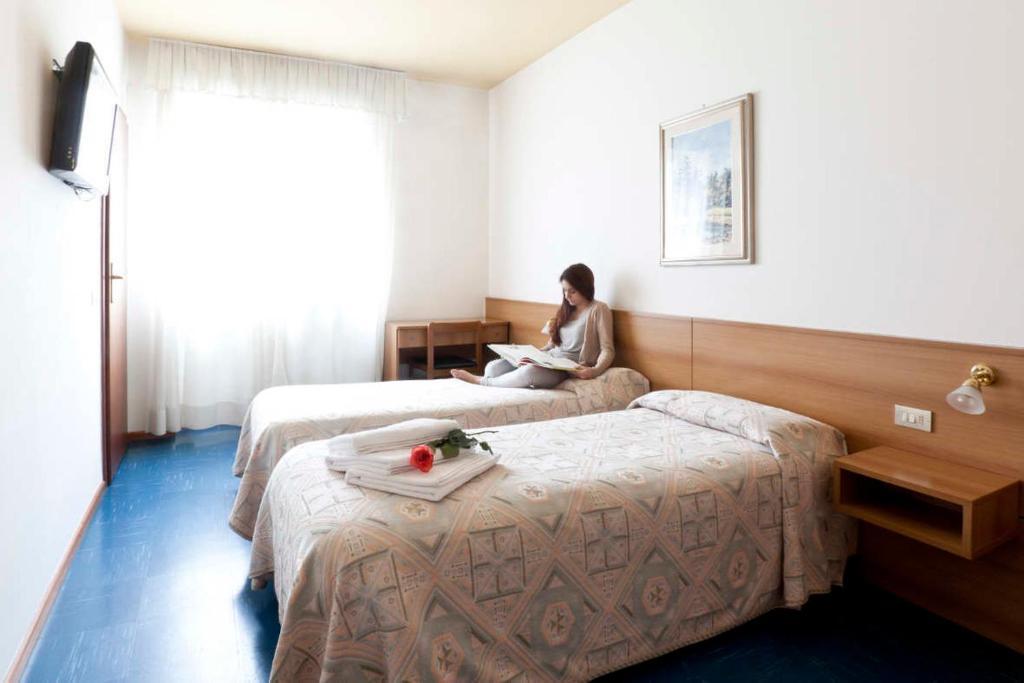 Hotel Dante Ponte nellʼAlpi Eksteriør billede