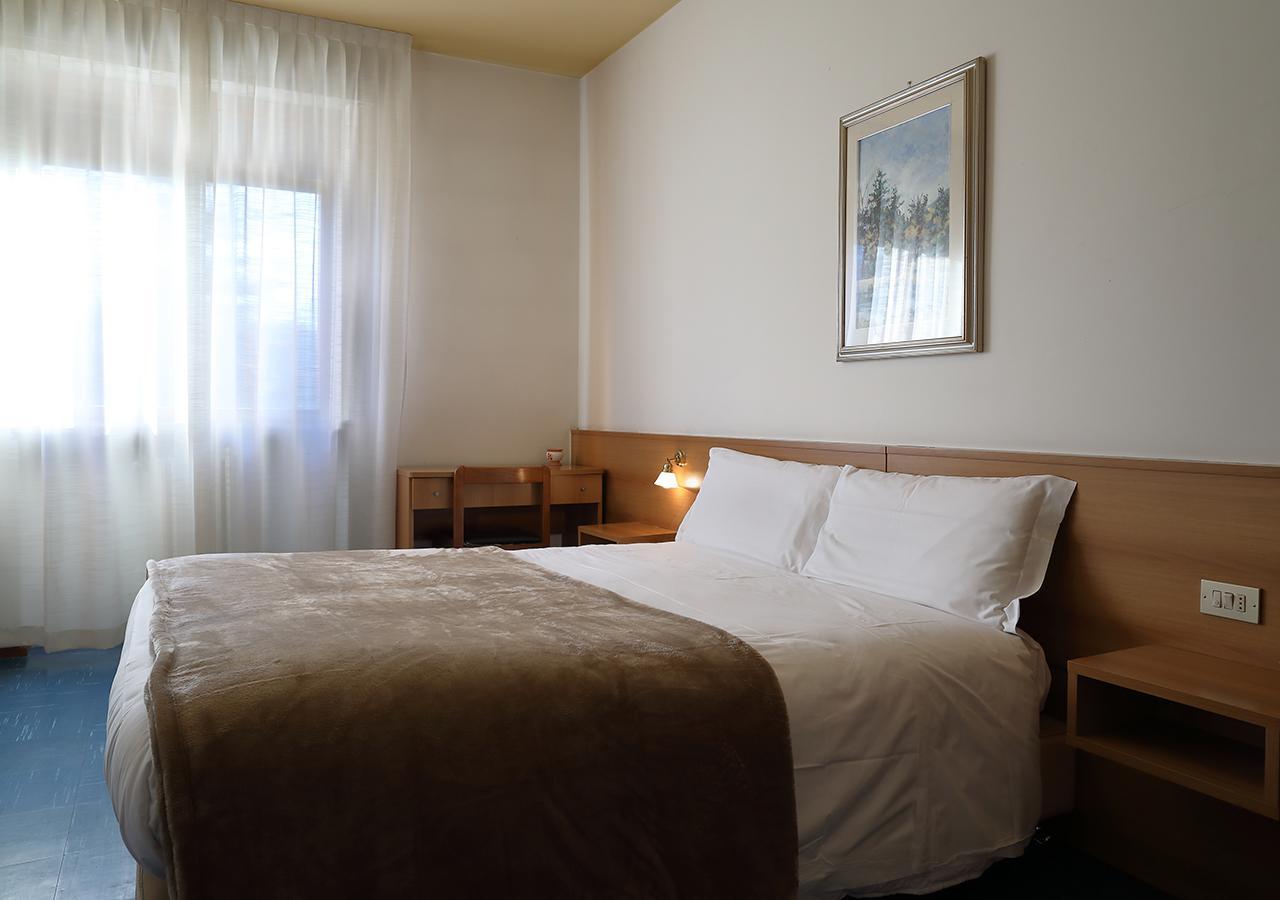 Hotel Dante Ponte nellʼAlpi Eksteriør billede
